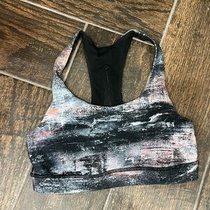 Lululemon invigorate bra